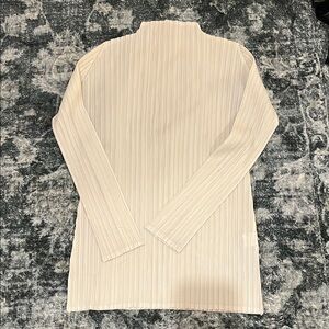 Light Cream Pleated Long Sleeve Top
